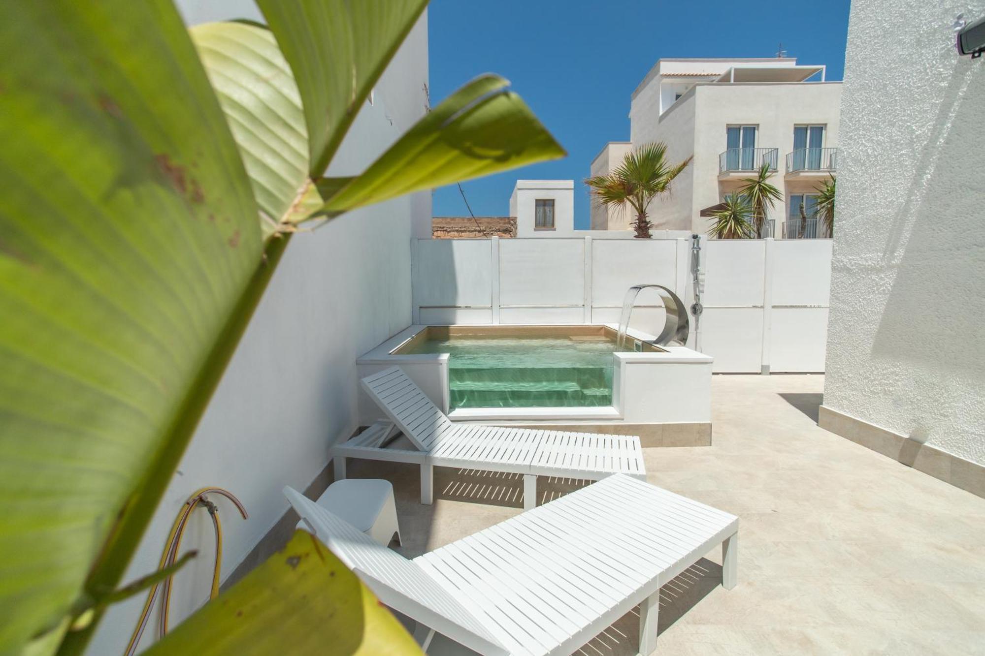 Hotel Le Grotte Lampedusa Exterior foto